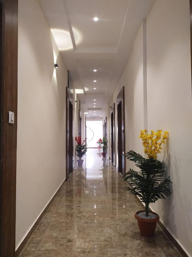 Hotel Krishna Palace Ānand Exterior foto