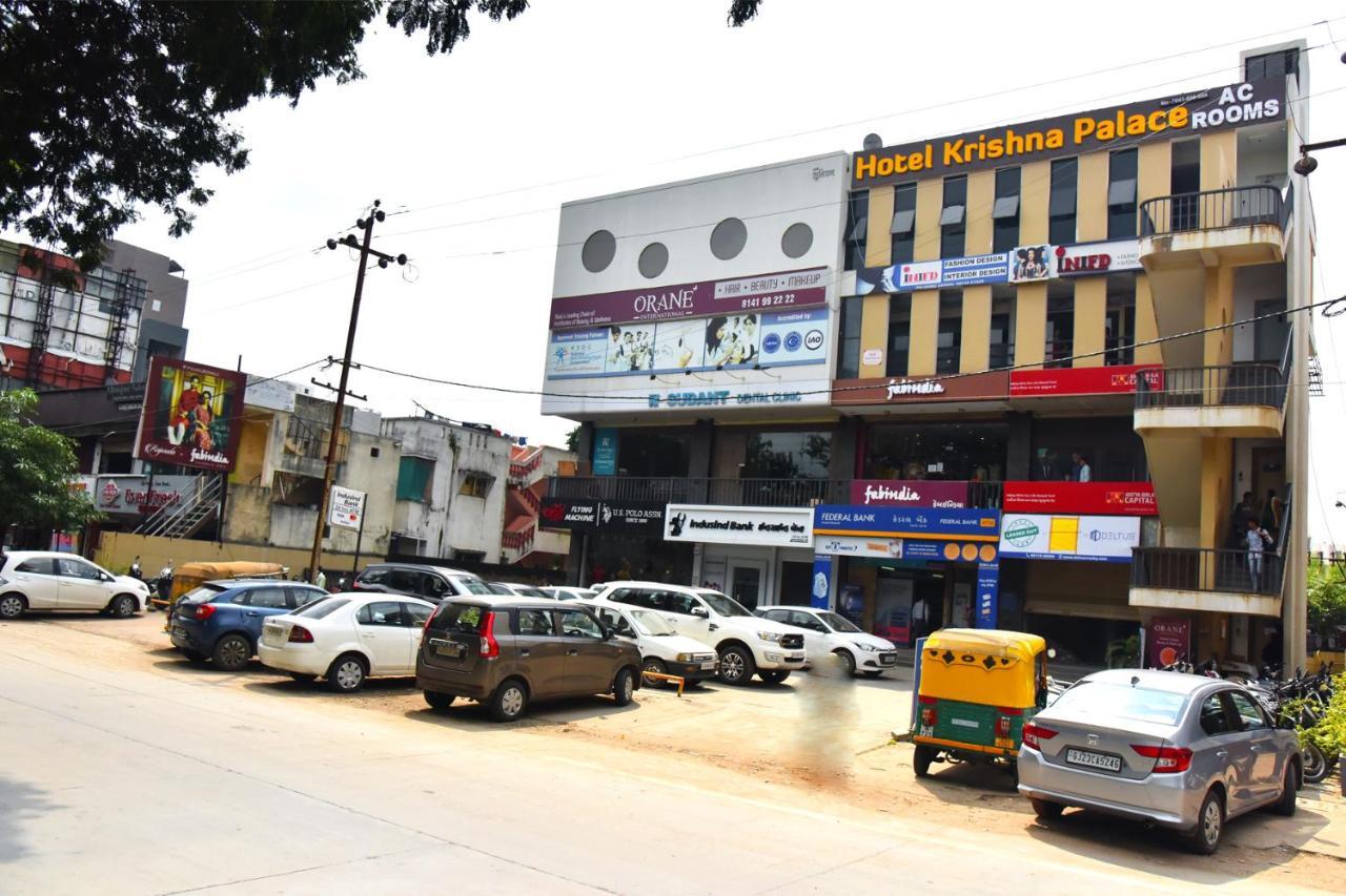 Hotel Krishna Palace Ānand Exterior foto